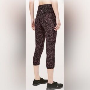 Lululemon Align Crop 21” Lacescape Spanish Rose Black Women’s 10 High-Rise